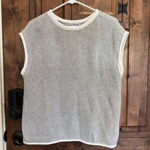 Sleeveless sweater top